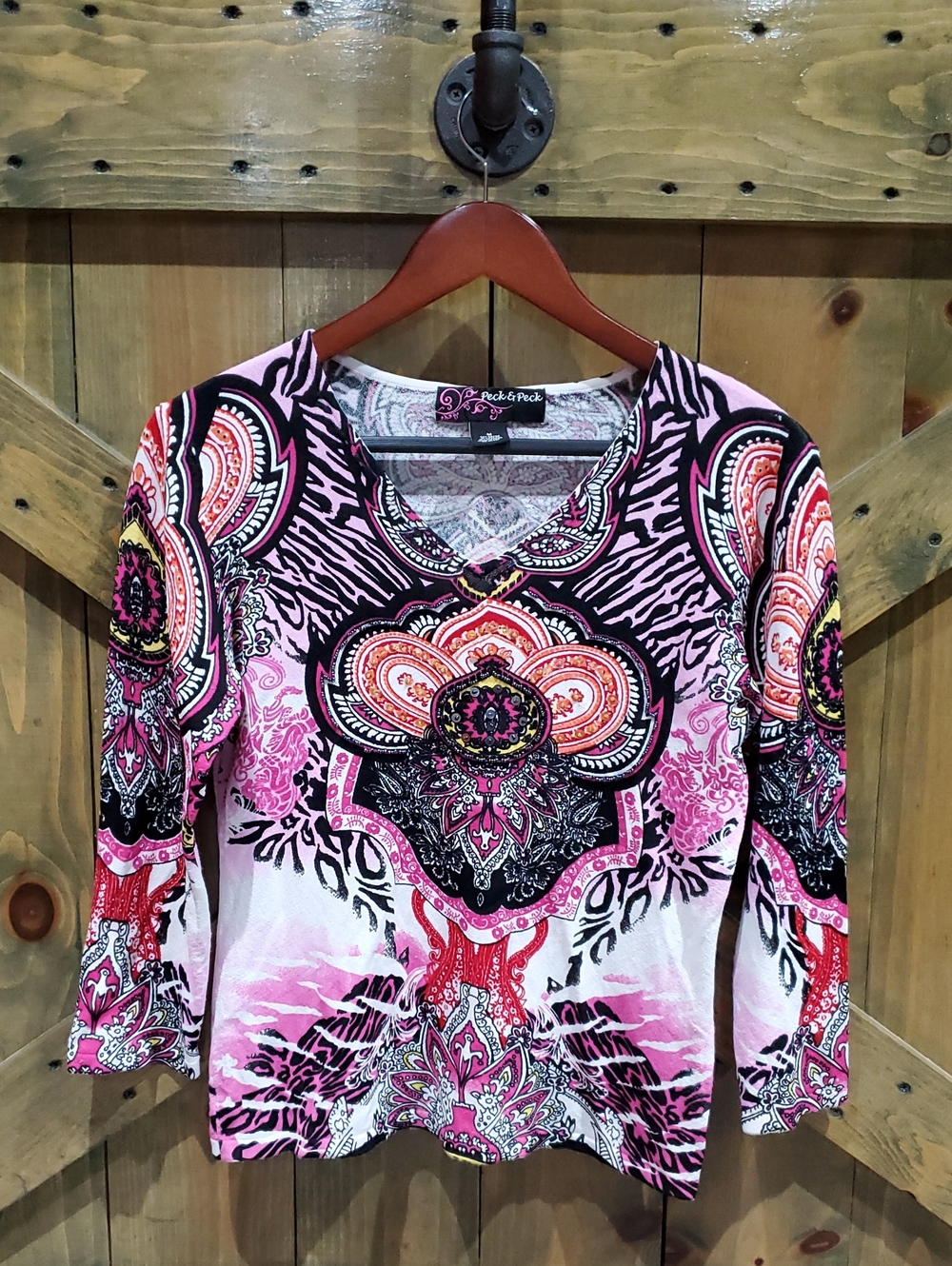 Peck & Peck Pink Paisley-Print V-Neck Long Sleeve Top Sequins Bold Pop Sassy Vtg